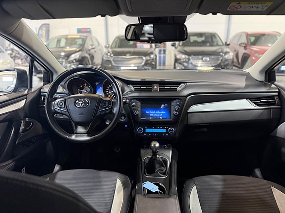 Toyota Avensis 19 of 30