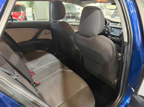 Toyota Avensis 17 of 30