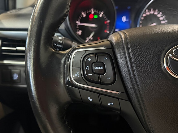 Toyota Avensis 30 of 30
