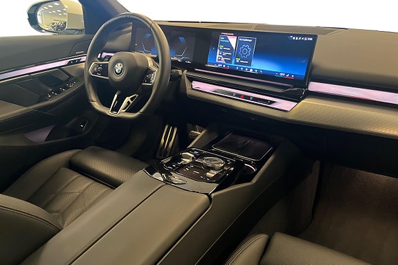 BMW i5 9 of 19