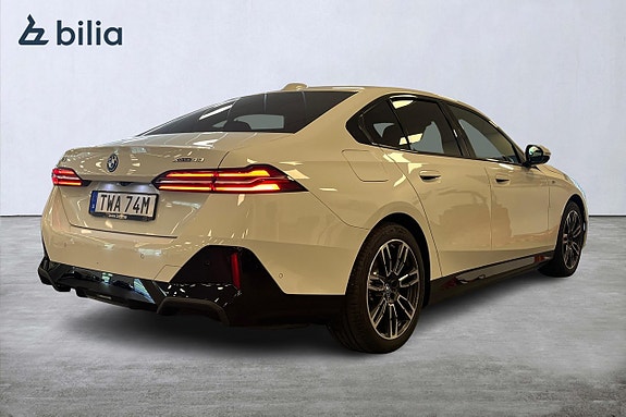BMW i5 17 of 19