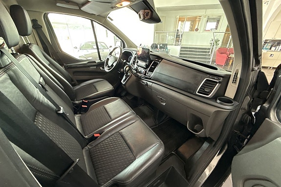 Ford Transit Custom 8 of 8