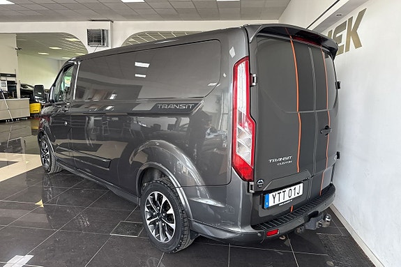 Ford Transit Custom 4 of 8
