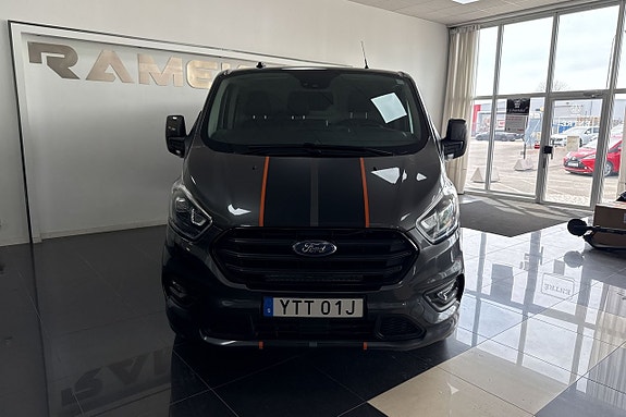 Ford Transit Custom 2 of 8