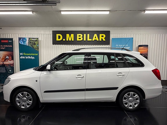 Skoda Fabia 2 of 5