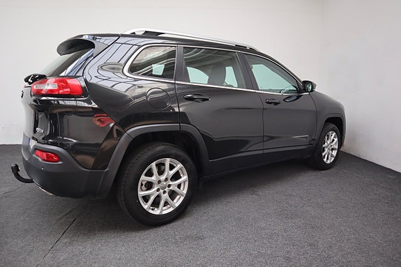 Jeep Cherokee 8 of 23