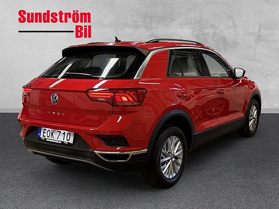 Volkswagen T-Roc 7 of 25