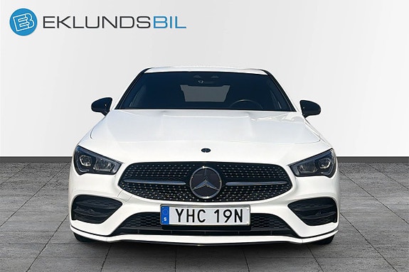 Mercedes-Benz CLA200 2 of 5