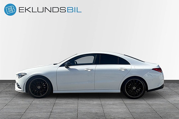 Mercedes-Benz CLA200 8 of 17