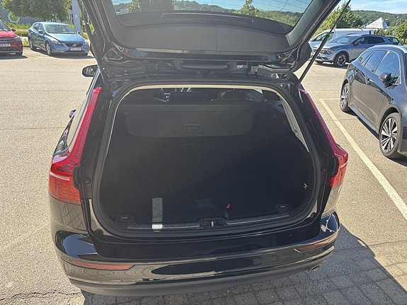Volvo V60 8 of 13