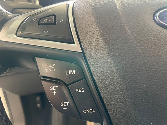 Ford Mondeo 15 of 24