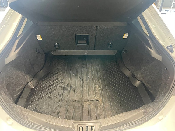 Ford Mondeo 9 of 24
