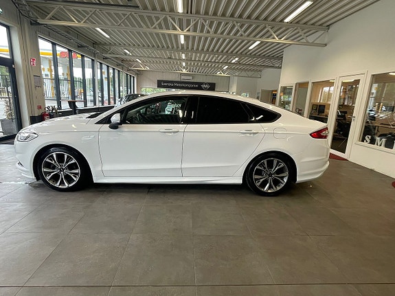 Ford Mondeo 3 of 5