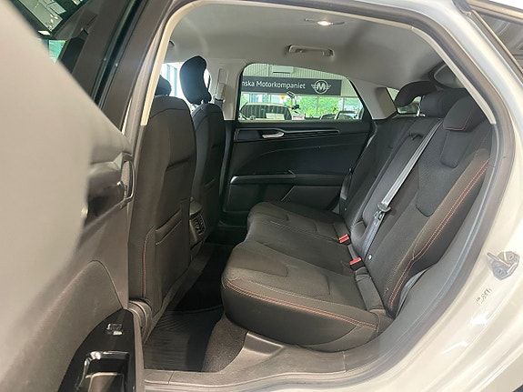 Ford Mondeo 11 of 24