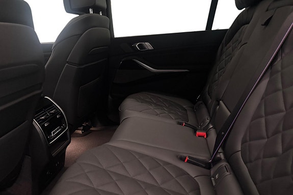 BMW X7 11 of 22