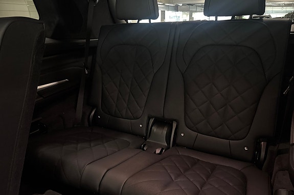 BMW X7 17 of 22