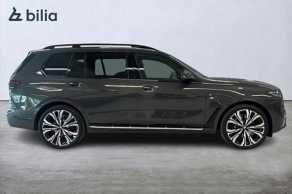 BMW X7 20 of 22