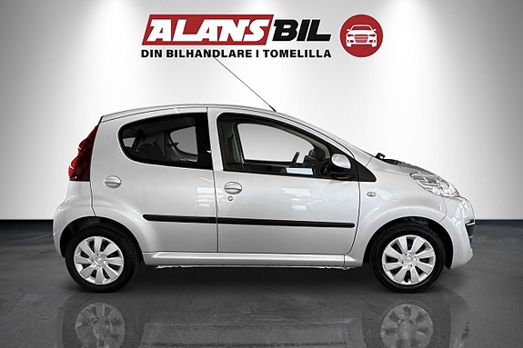Peugeot 107 2 of 5