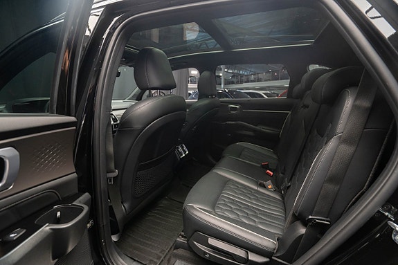 Kia Sorento 20 of 30