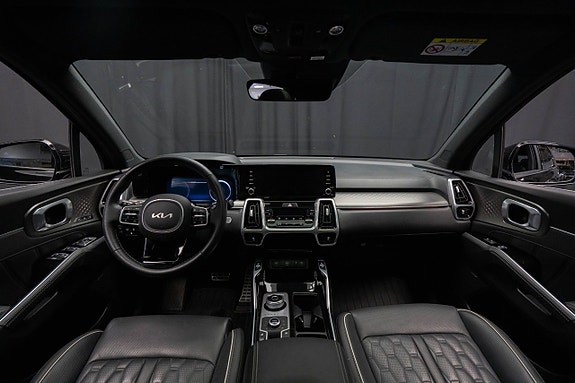 Kia Sorento 13 of 30