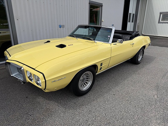 Pontiac Firebird 4 of 5