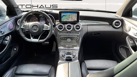 Mercedes-Benz C63 11 of 17