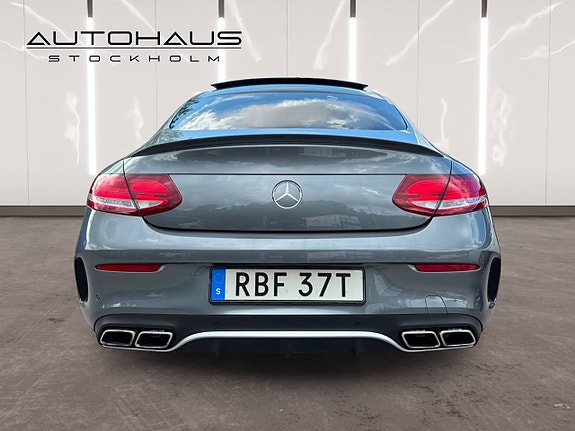Mercedes-Benz C63 5 of 17