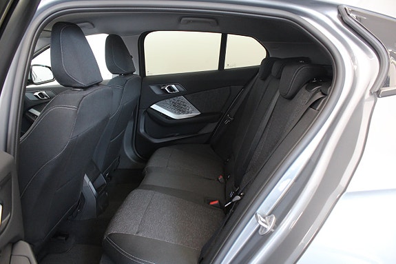 BMW 120 11 of 14
