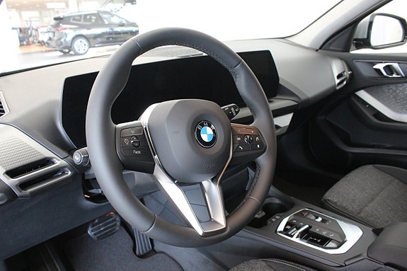 BMW 120 6 of 14