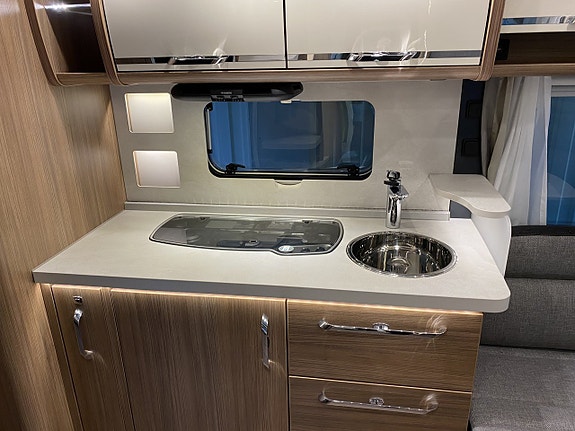 Knaus Scandinavian Selection 590 UE Demo vagn 9 of 18