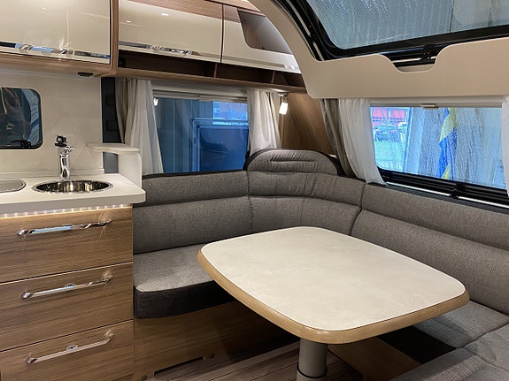 Knaus Scandinavian Selection 590 UE Demo vagn 4 of 18