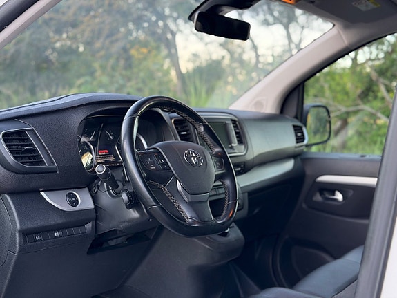 Toyota Proace 6 of 30