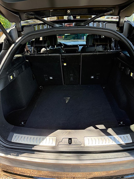 Land Rover Range Rover Velar 2 of 5