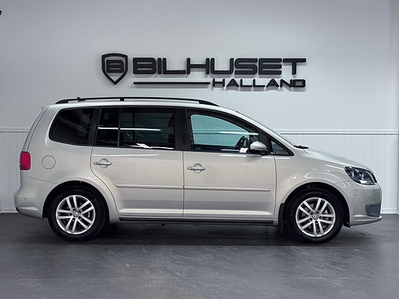 Volkswagen Touran 6 of 26