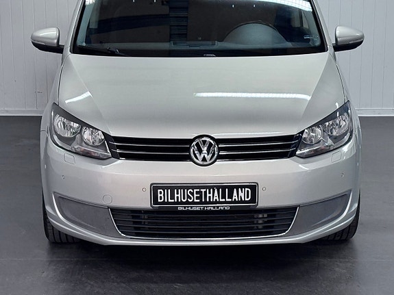 Volkswagen Touran 4 of 5