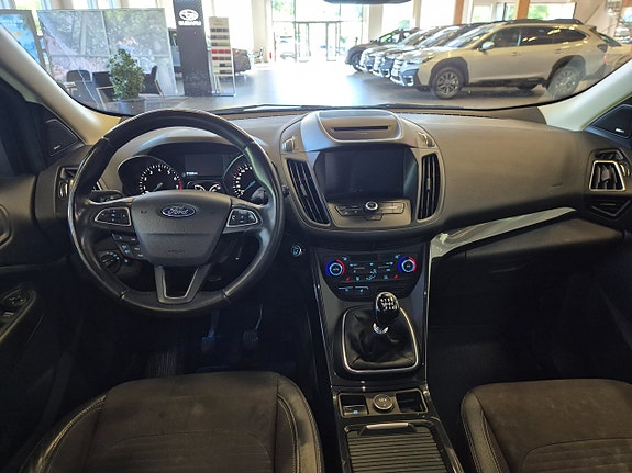 Ford Kuga 9 of 16