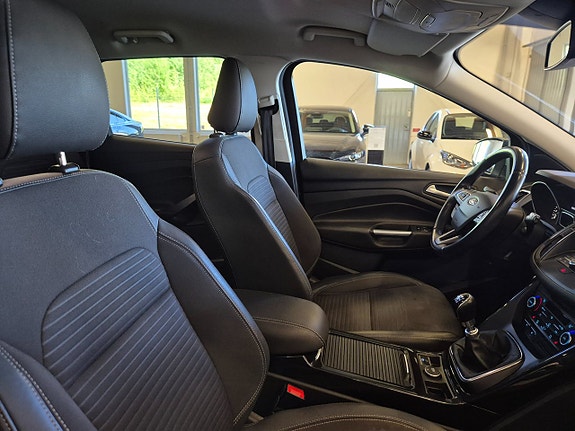 Ford Kuga 16 of 16
