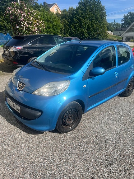 Peugeot 107 3 of 5
