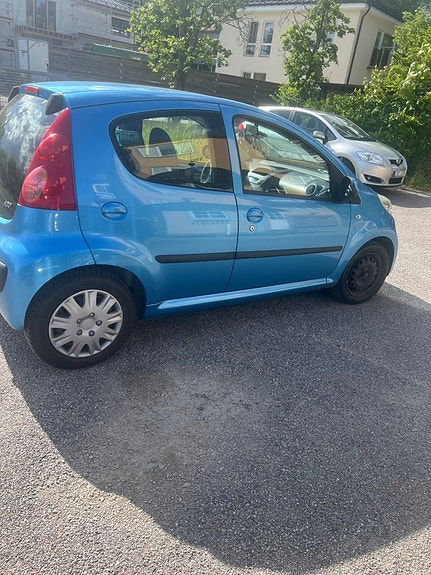 Peugeot 107 7 of 9