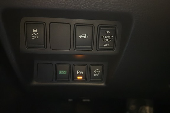 Nissan X-Trail 19 of 21