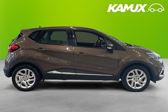 Renault Captur 2 of 5
