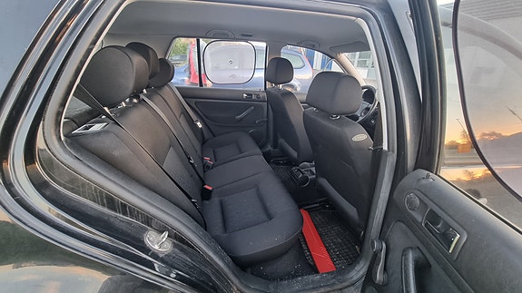Volkswagen Golf IV 3 of 5