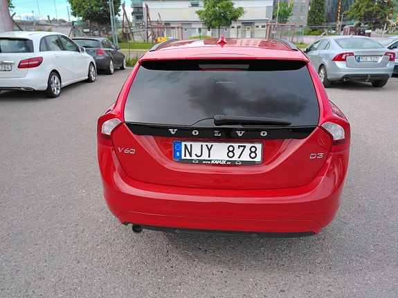 Volvo V60 10 of 12