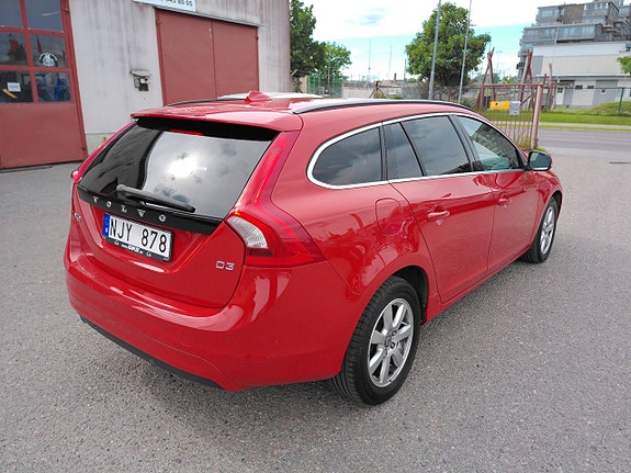 Volvo V60 3 of 12