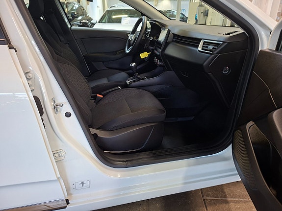 Renault Clio 6 of 16