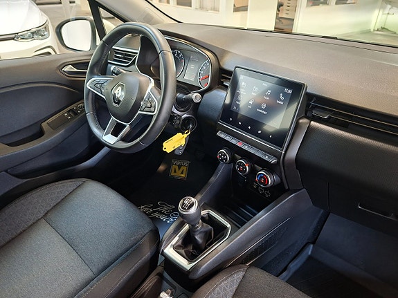 Renault Clio 7 of 16