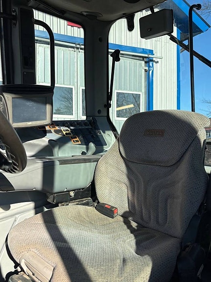 VALTRA T202 2010 6079 Tim 11 of 11