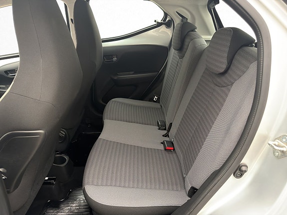 Toyota Aygo 19 of 24