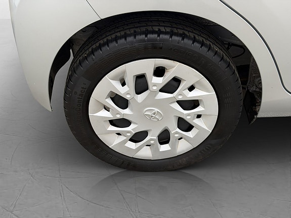 Toyota Aygo 23 of 24