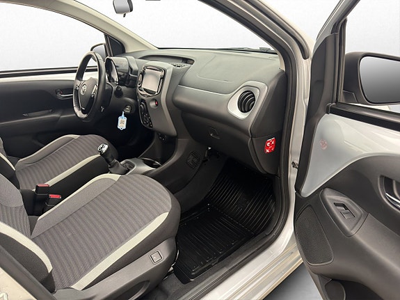 Toyota Aygo 17 of 24